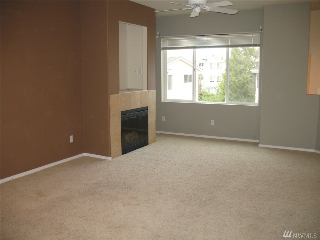 Property Photo:  14915 38th Dr SE S1145  WA 98012 