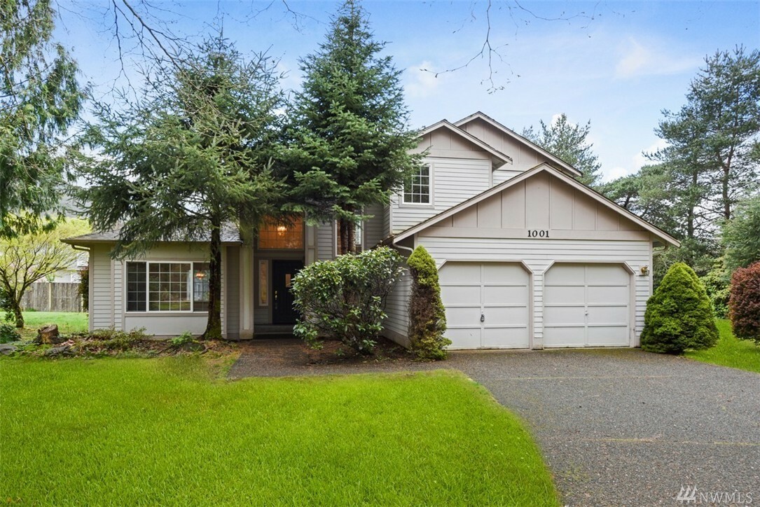 Property Photo:  1001 Forster Blvd SW  WA 98045 