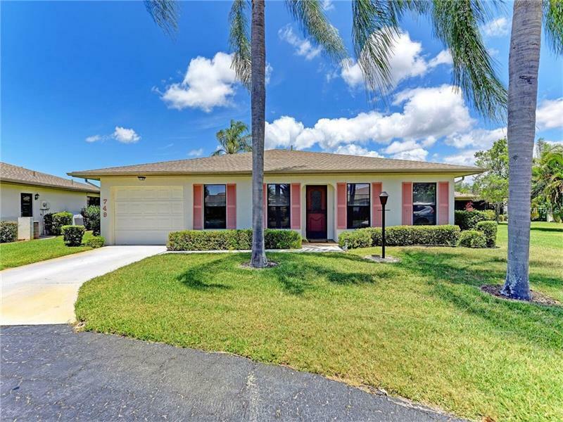 Property Photo:  749 Vivienda North Court 20  FL 34293 