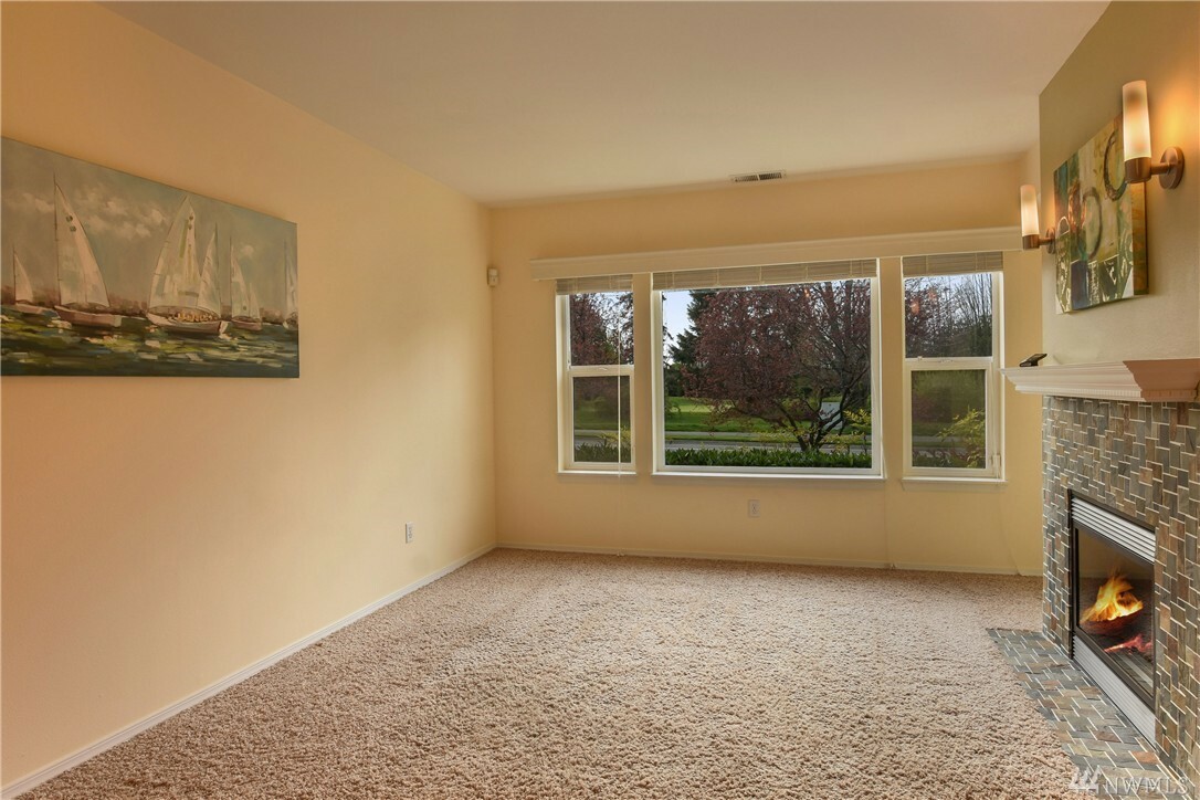 Property Photo:  11512 Maple Ct  WA 98275 