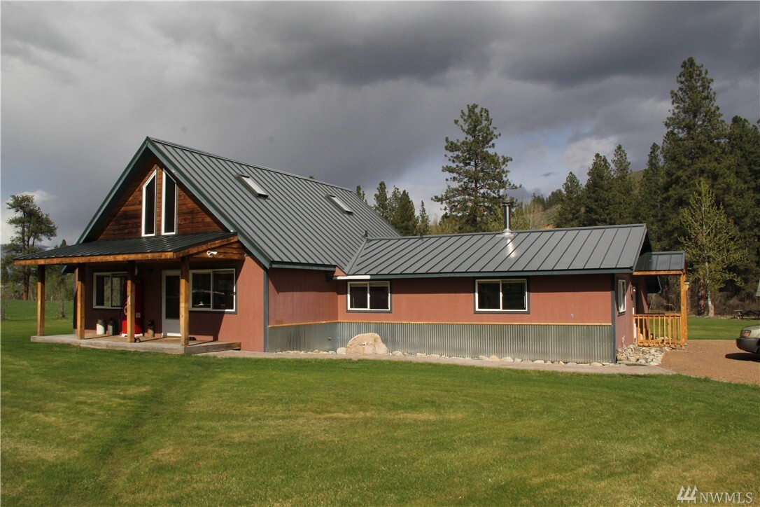 Property Photo: 228 Twisp Carlton Rd WA 98814
