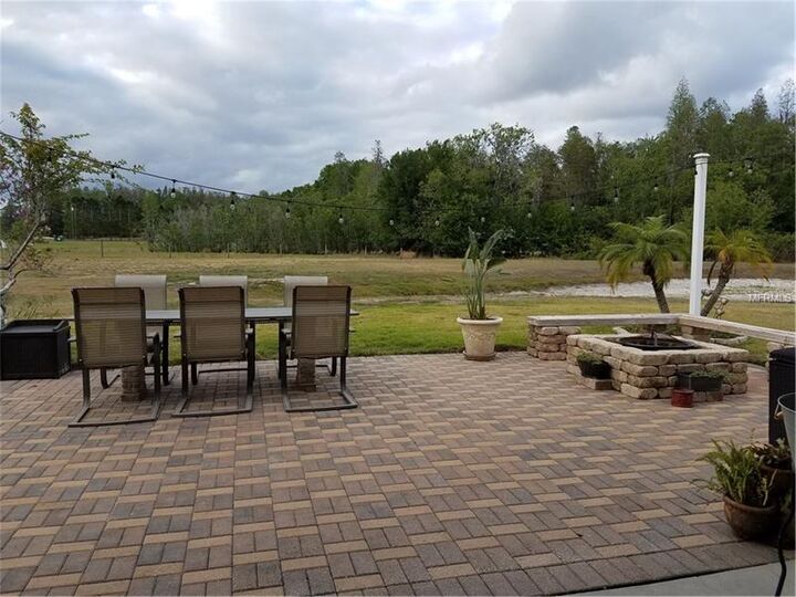 Property Photo:  2603 Stardale Way  FL 33558 