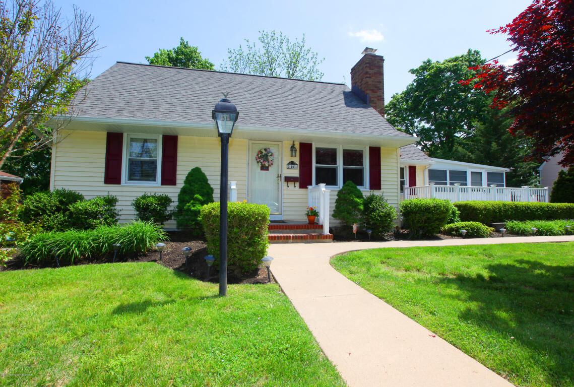 Property Photo:  40 Campbell Street  NJ 07701 