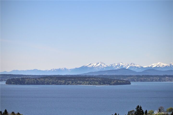 Property Photo:  6717 38th Ave SW  WA 98126 