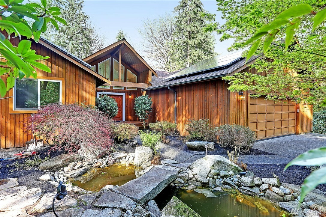 Property Photo: 44505 SE 159th St WA 98045