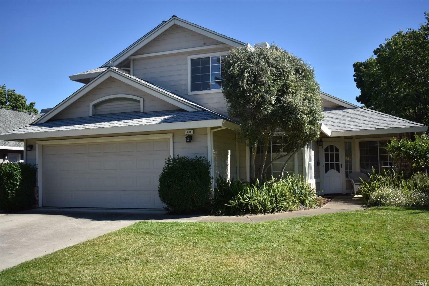 Property Photo:  748 Violet Lane  CA 95687 