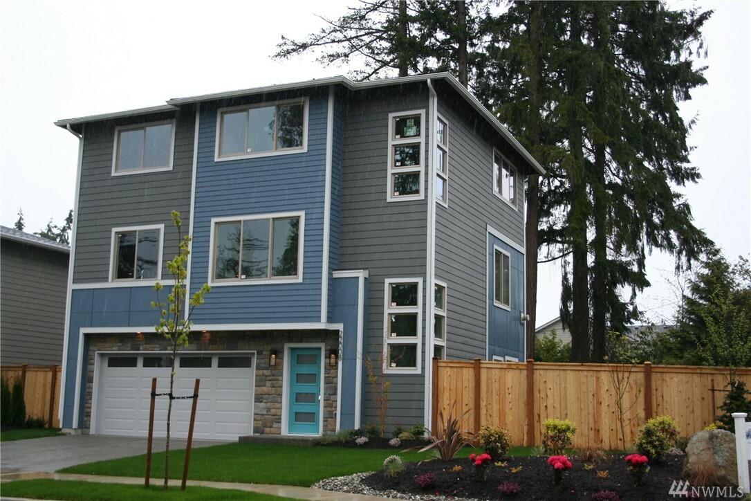 Property Photo: 22008 80th Ave W WA 98026