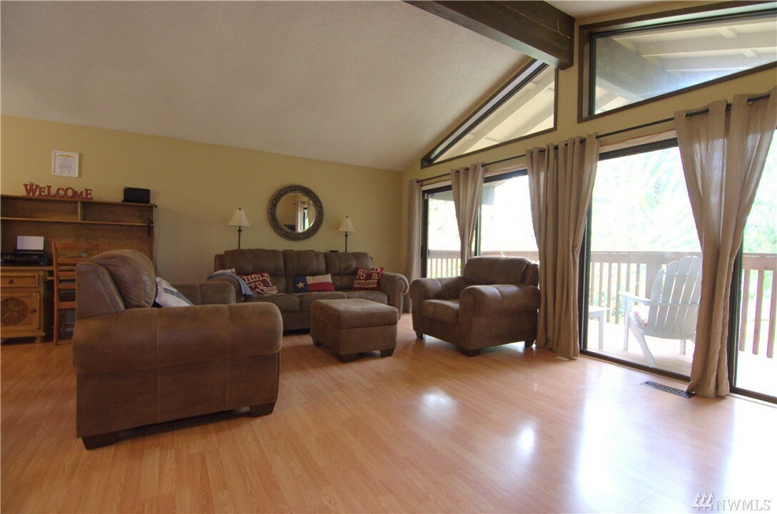 Property Photo:  6609 Sierra Ct SE  WA 98503 