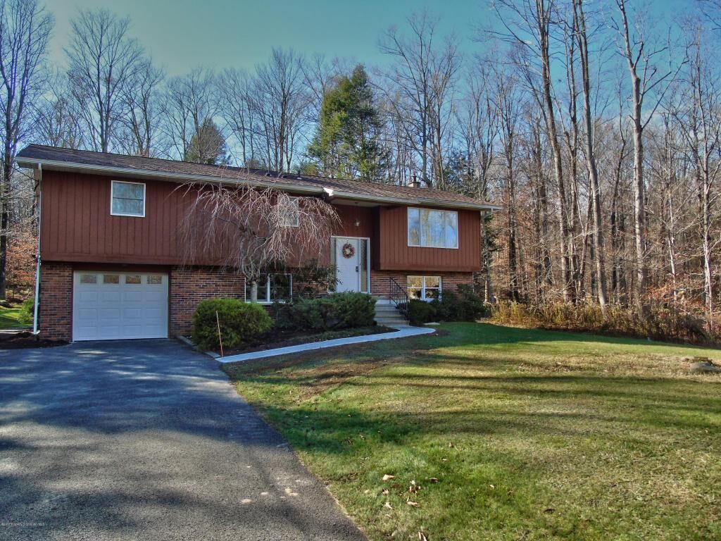 Property Photo:  135 Scranton Pocono Hwy  PA 18424 