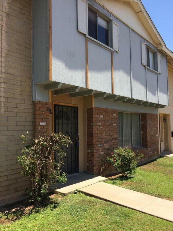 Property Photo: 4017 S Mill Avenue AZ 85282