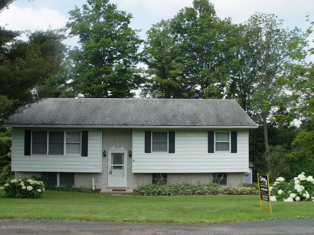 Property Photo:  537 Woodcrest Drive  PA 18411 