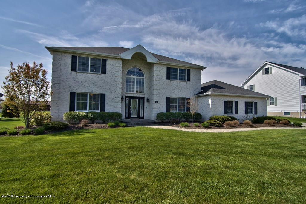 Property Photo: 913 Greenfield Road PA 18444