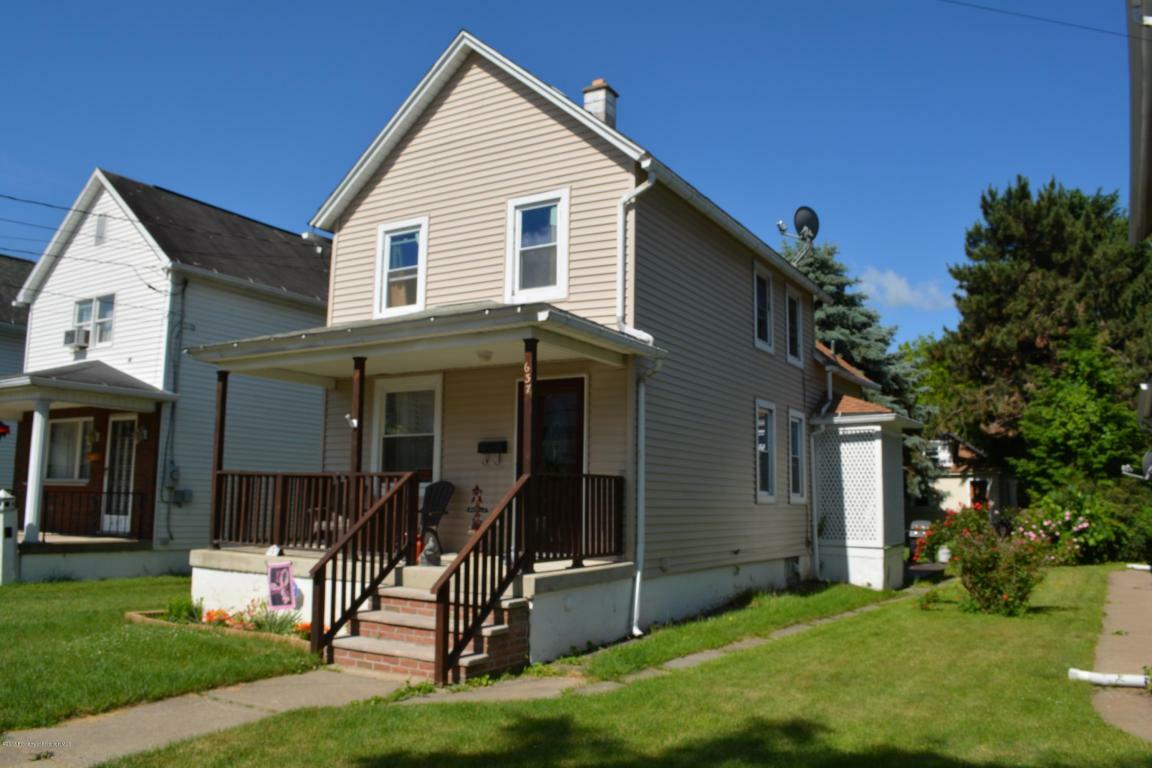 Property Photo:  637 Ash Street  PA 18519 