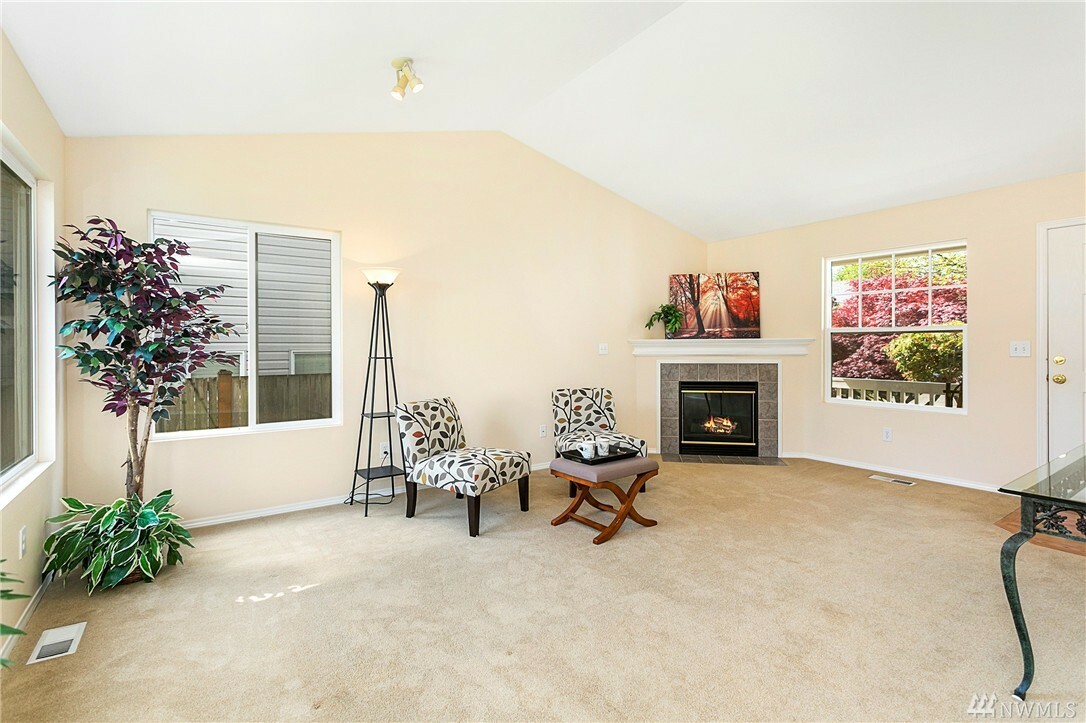 Property Photo: 15211 50th Ave SE WA 98208