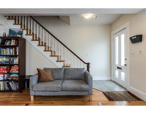 Property Photo: 2 Emmons Pl 2 MA 02138
