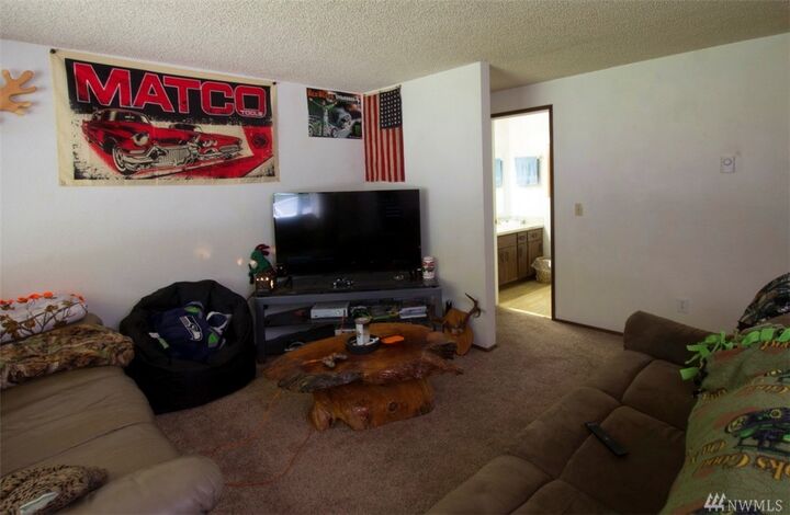 Property Photo: 22 Gregory 30 WA 98362