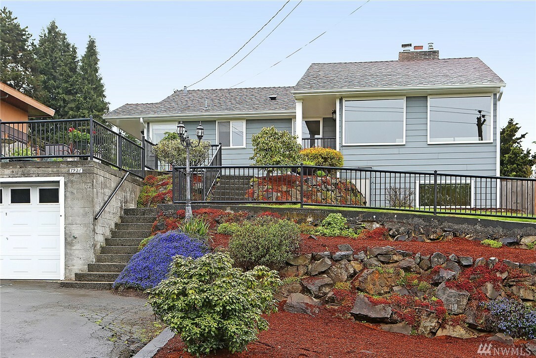 Property Photo:  7921 7th Ave SW  WA 98106 