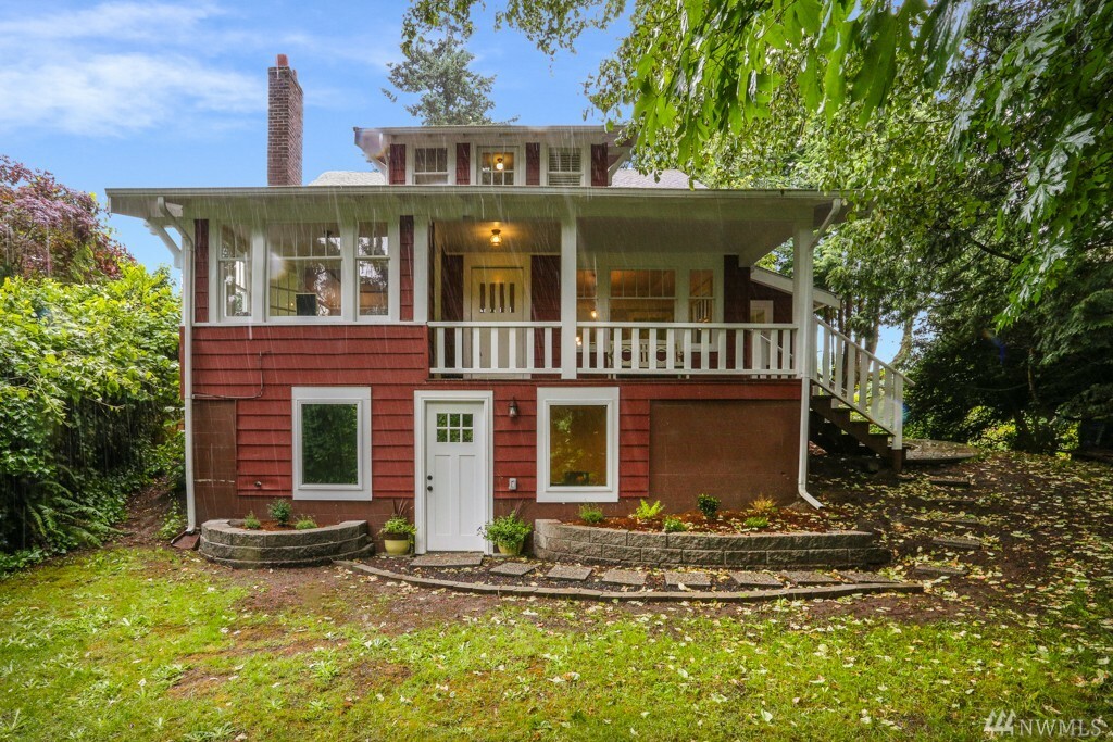 Property Photo: 7459 Gatewood Rd SW WA 98136