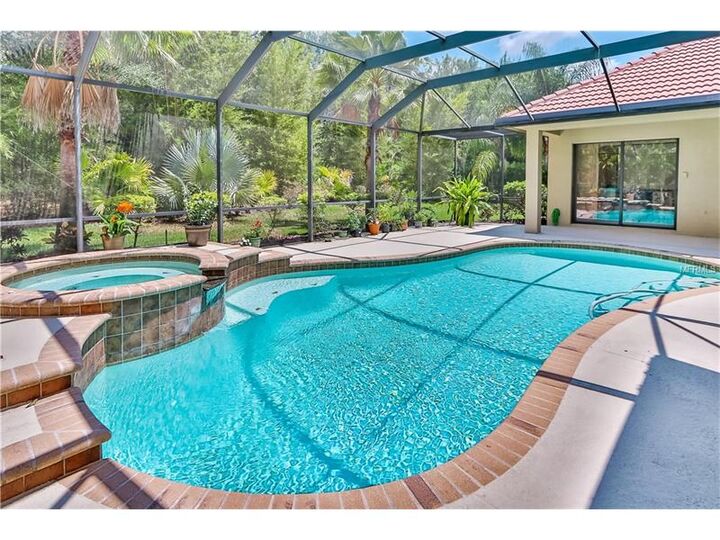 Property Photo:  10710 Beagle Run Place  FL 33626 