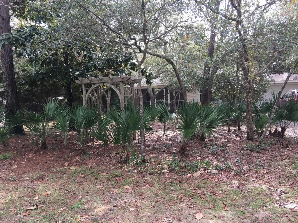 Property Photo: 274 N Bishop Road FL 32459