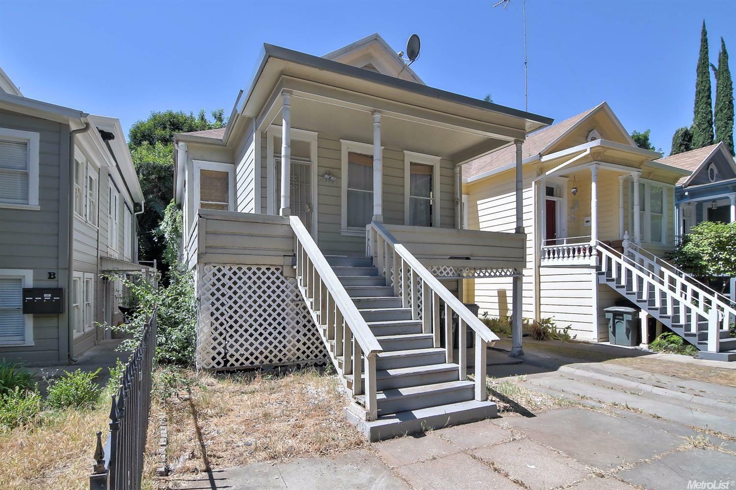 Property Photo:  1322 Q Street  CA 95811 