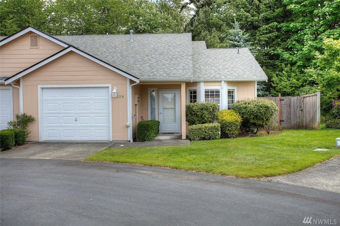 Property Photo:  320 105th St E  WA 98445 