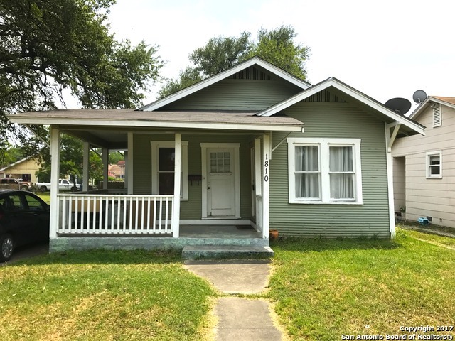 Property Photo:  1810 W Summit Ave  TX 78201 