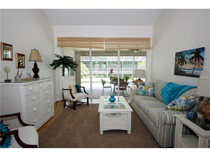 Property Photo:  5018 Southern Pine Circle  FL 34293 