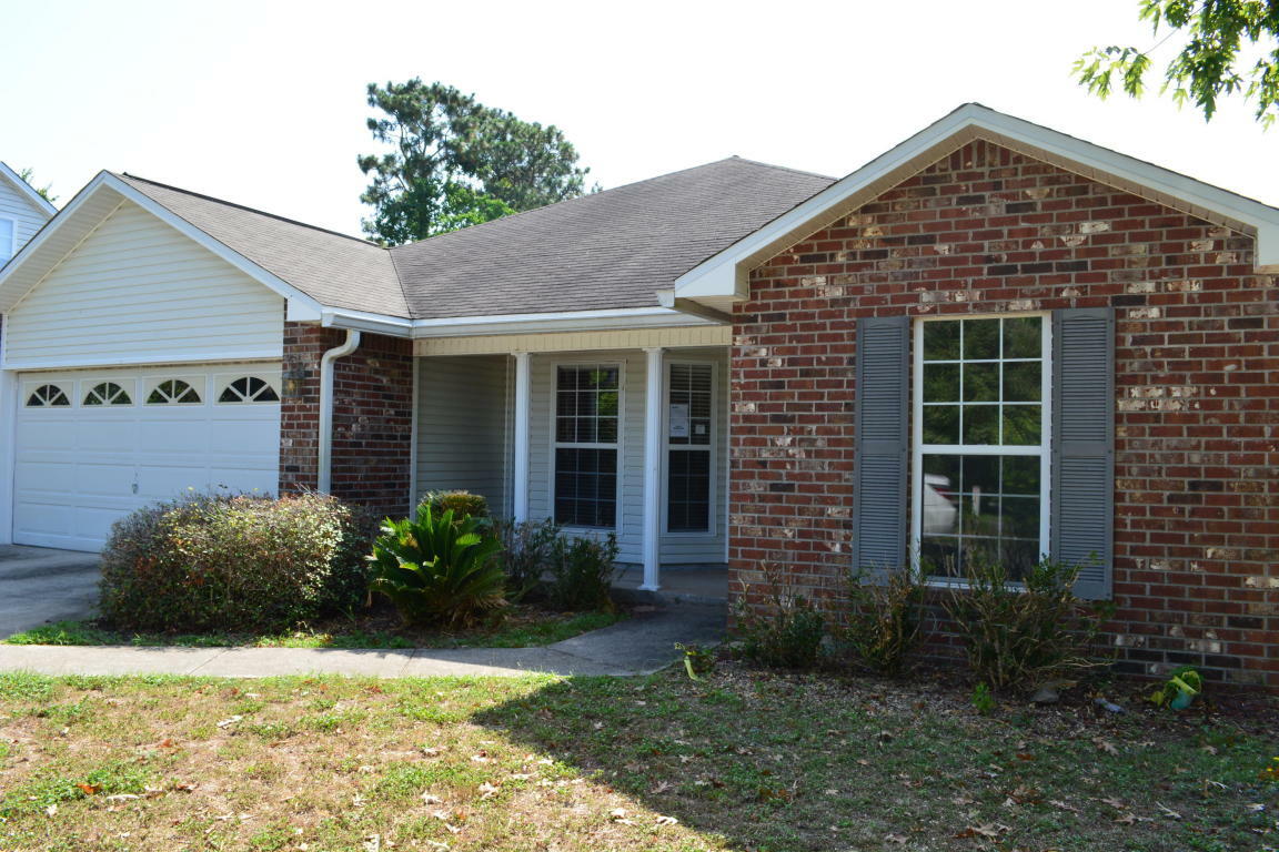 Property Photo:  951 Claeven Circle  FL 32547 