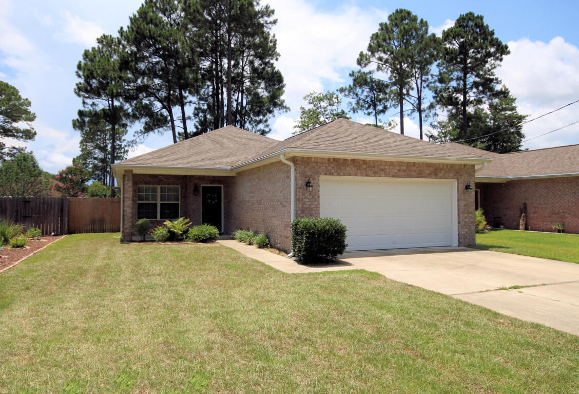 Property Photo:  1722 Maple Avenue  FL 32578