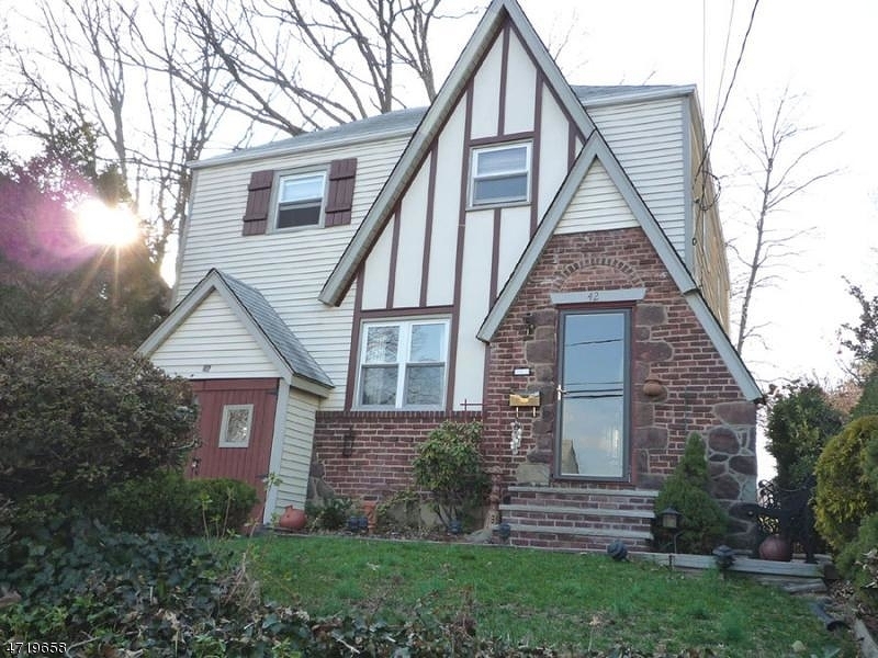 Property Photo:  42 Marlboro Rd  NJ 07012 