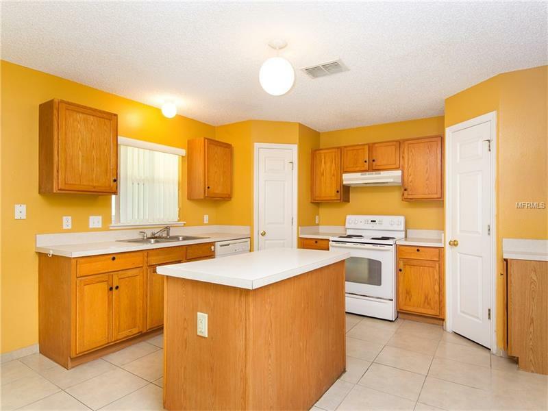 Property Photo:  139 Crown Colony Way  FL 32771 