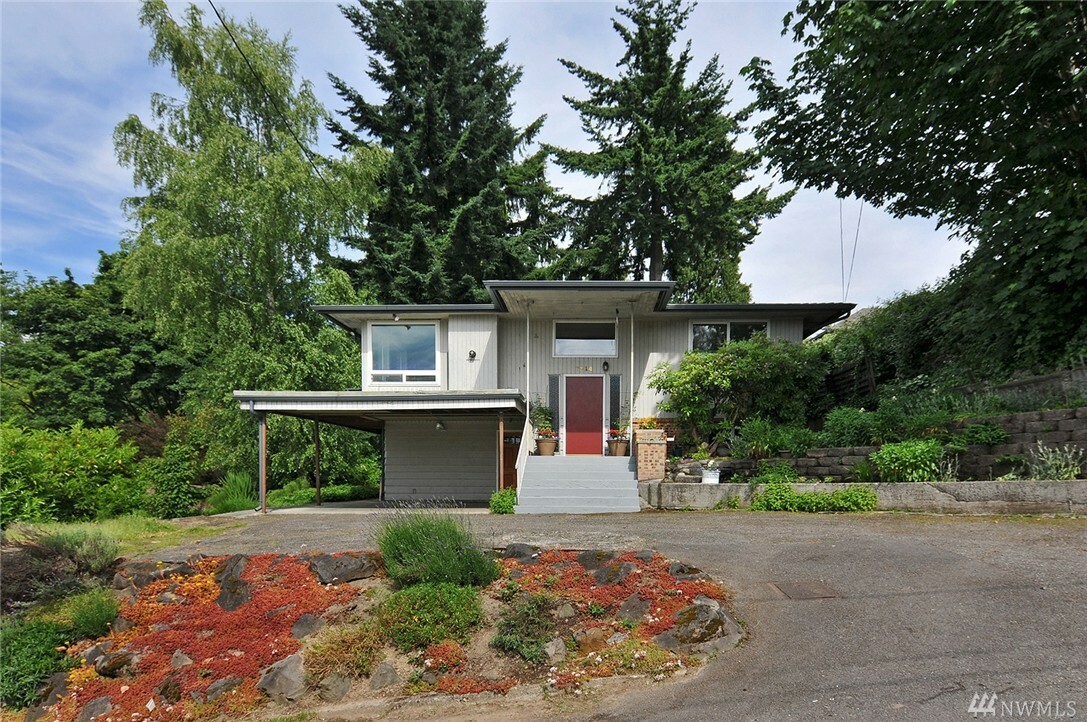 Property Photo: 7514 27th Ave NE WA 98115