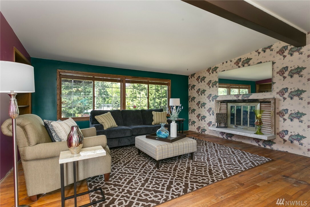 Property Photo: 15810 SE 10th St WA 98008