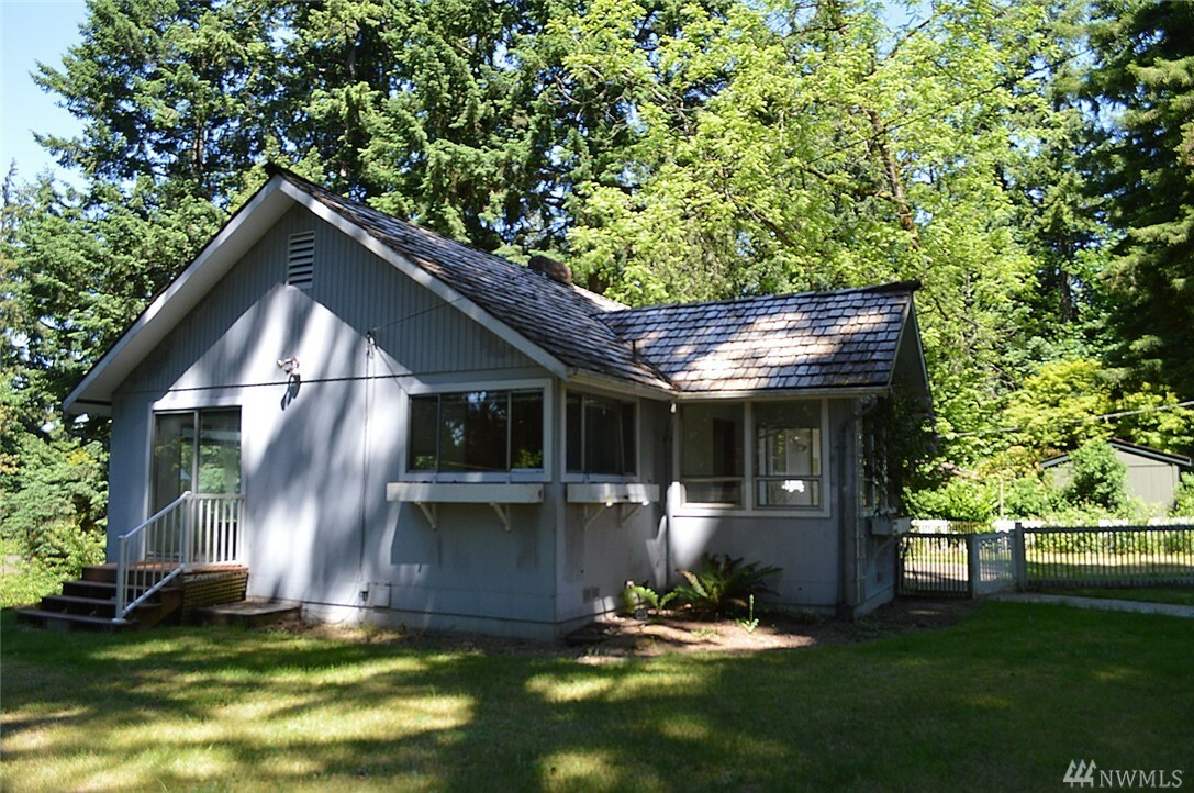 Property Photo:  19902 SE 25th Place  WA 98075 