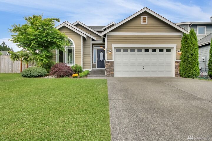 8605 186th St E  Puyallup WA 98375 photo