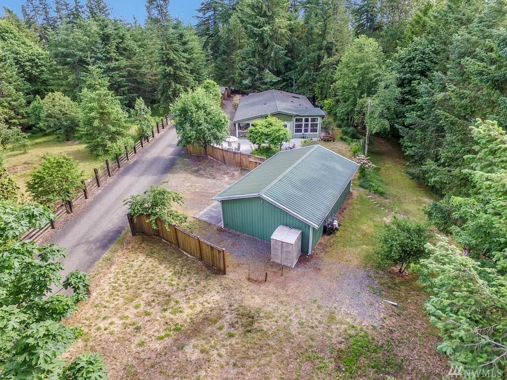 Property Photo:  5140 Rehklau Rd SE  WA 98513 