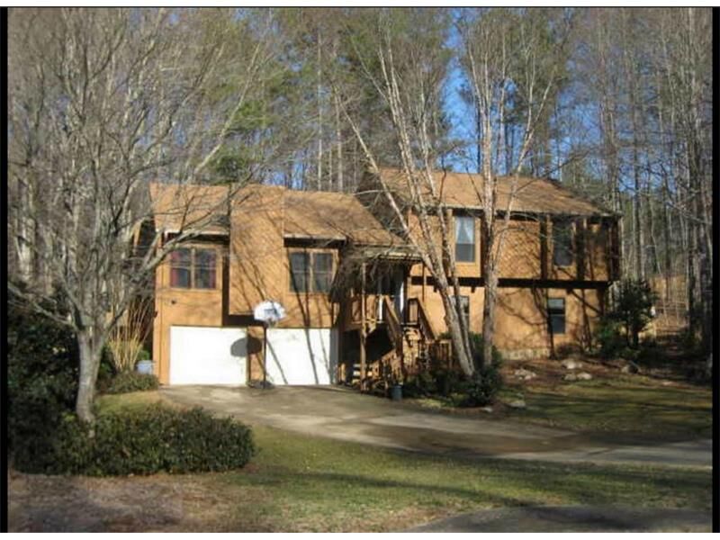 Property Photo:  665 Wood Valley Trace   30076