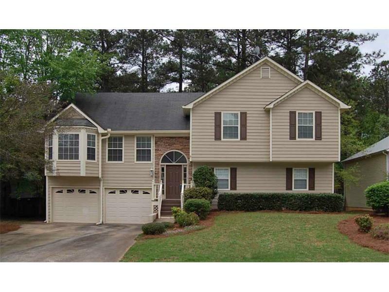 Property Photo: 4023 Cinnamon Fern Lane 30189