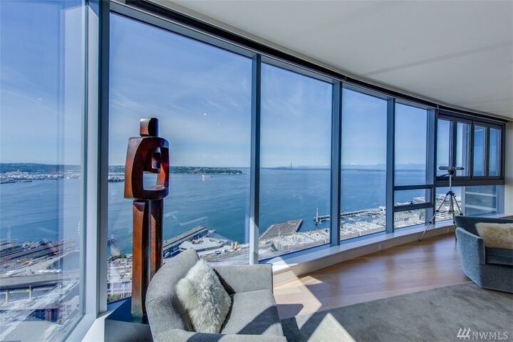 Property Photo:  1521 2nd Ave 3003  WA 98101 