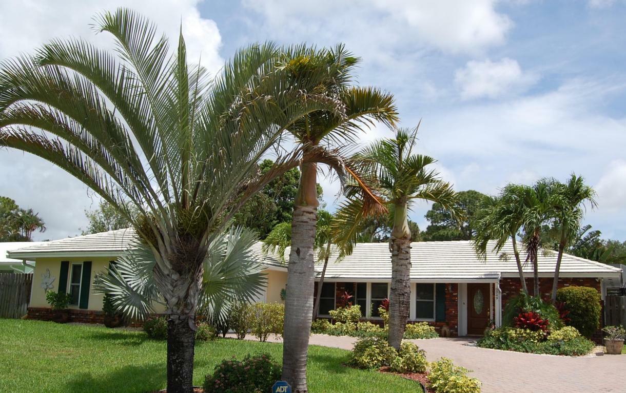 Property Photo:  4349 Hickory Drive  FL 33418 