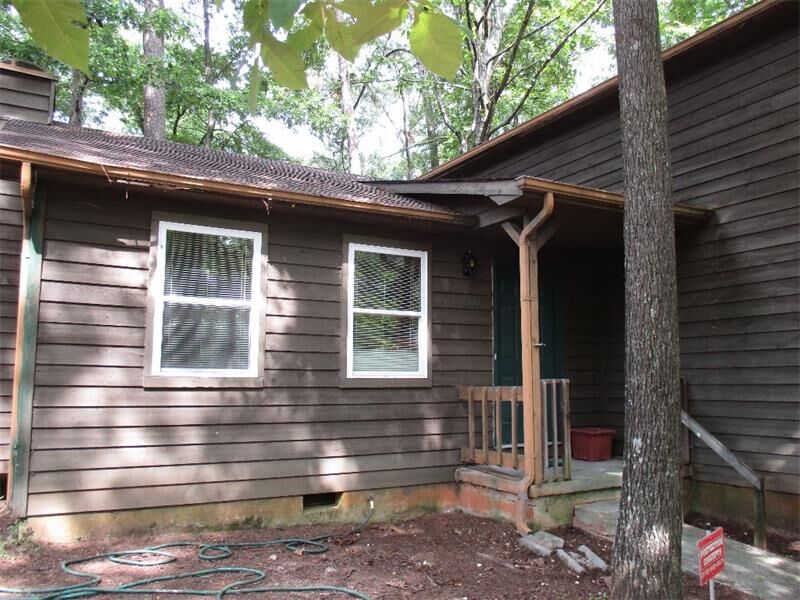 Property Photo:  700 Ridge Avenue   30083 