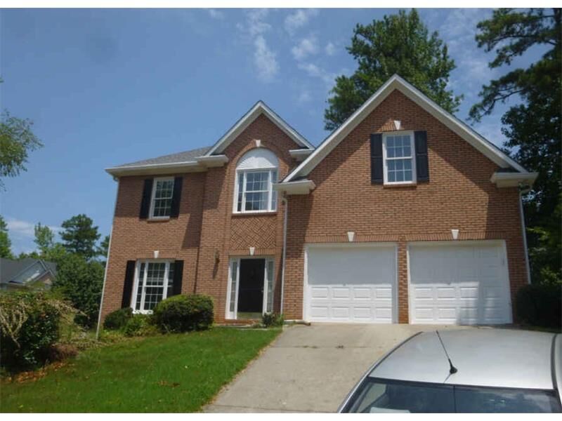 Property Photo:  4005 Oak Park Drive   30024 