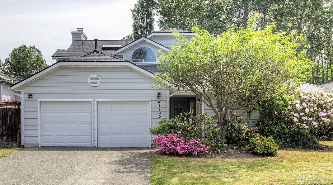 Property Photo: 31920 14th Wy SW WA 98023