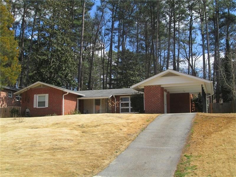 Property Photo: 3839 Longview Drive 30341