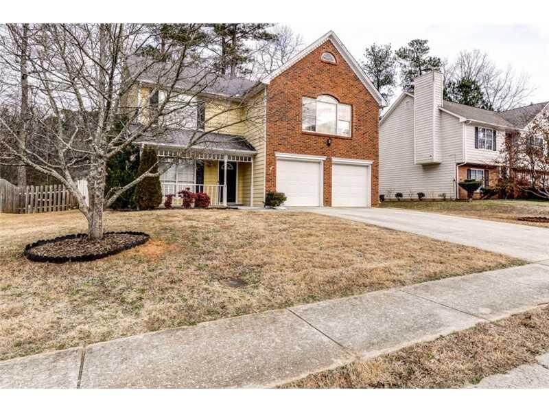 Property Photo:  985 Eagle Pointe Drive   30044 