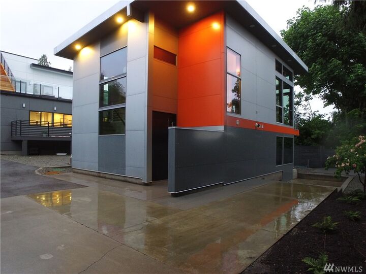 Property Photo:  5432 Seward Park Ave S  WA 98118 