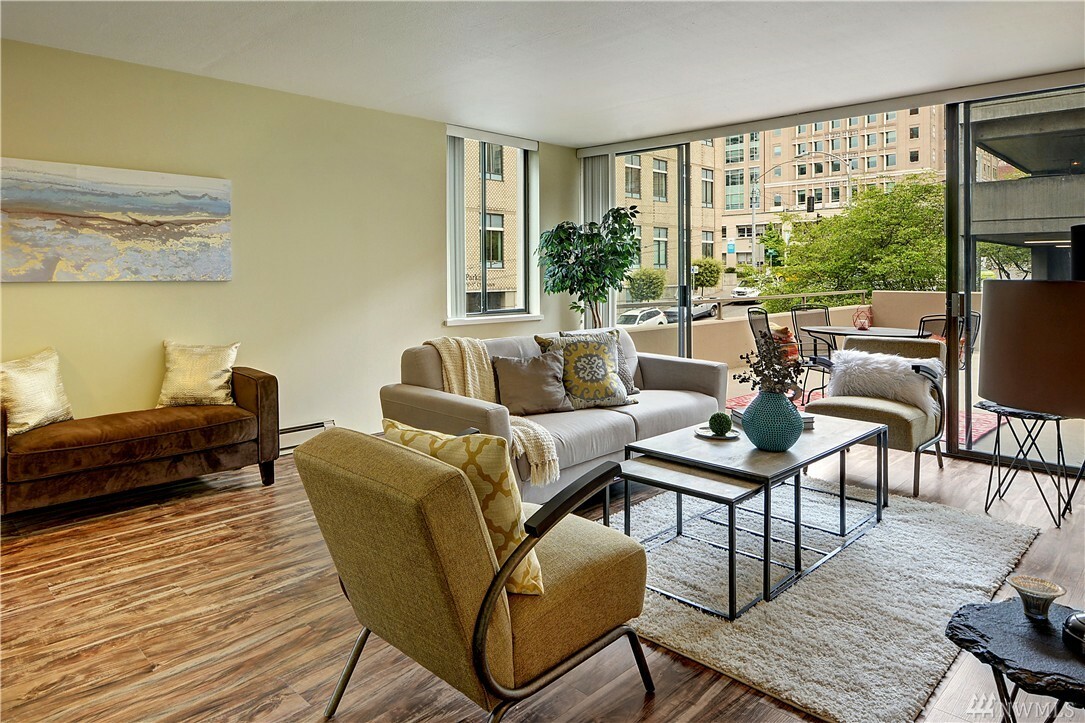 Property Photo: 1120 8th Ave 403 WA 98101