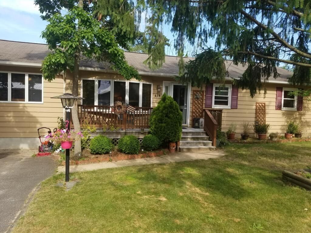 Property Photo:  619 Illinois Avenue  NJ 08724 