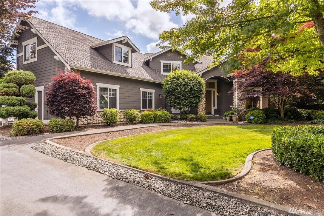 Property Photo:  17120 NE 183rd Place  WA 98072 